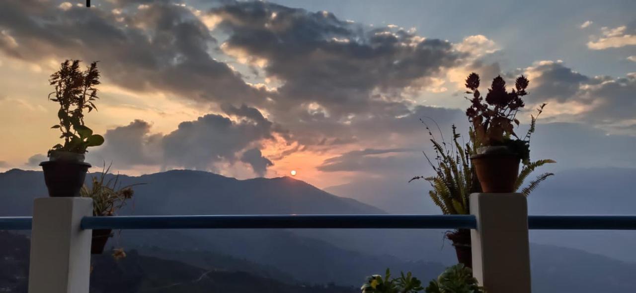 Valley View Homestay Darjeeling  Buitenkant foto